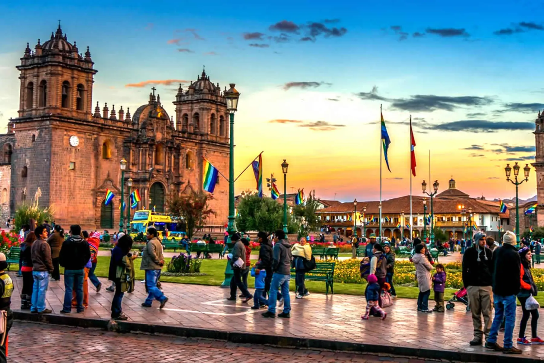 Circuito Machu Picchu 2 Días -City Tour y Maravilla del Mundo
