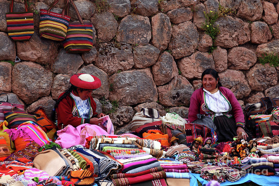 Circuit to Machu Picchu 2-Day – Wonder of the World